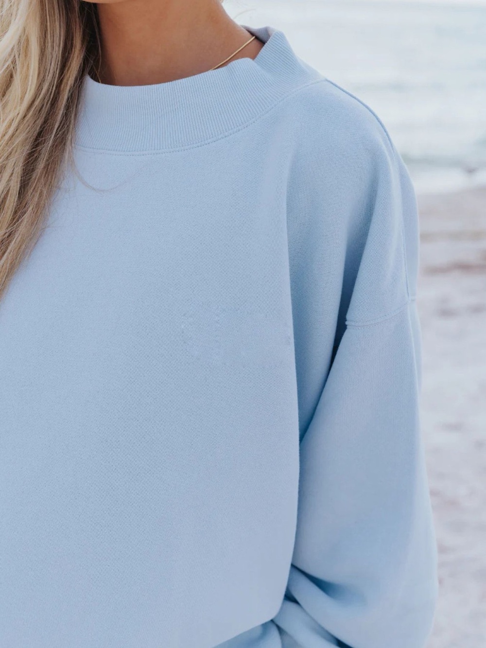 Mockneck and Shorts Set (Sky Blue) - Picture 7 of 7